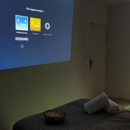 Studio Videoprojecteur & Popcorn - Proche Victoire Apartment Бордо Екстериор снимка